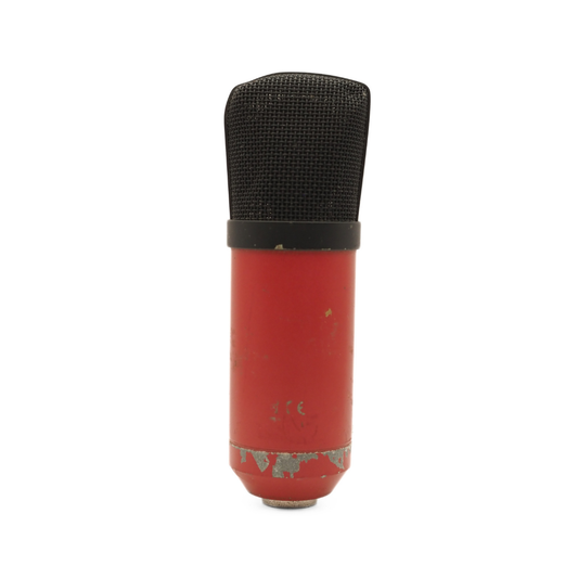 Focusrite Scarlett Studio CM25 Condensor Microphone in Red