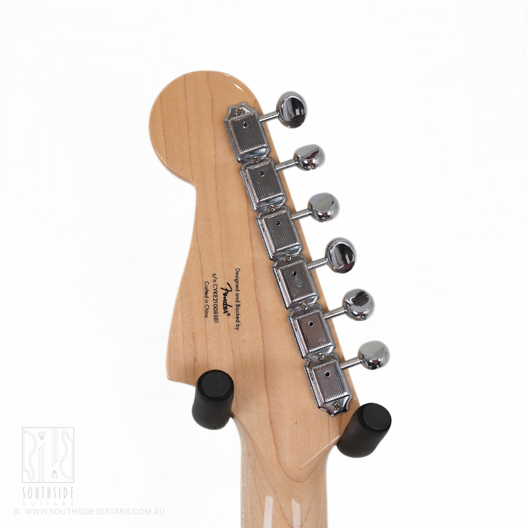 2021 Squier Paranormal Cyclone Electric Guitar in Candy Apple Red