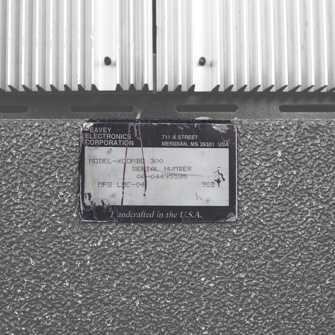 Peavey Combo 300 1x15" 300-Watt Solid State Bass Combo Amplifier (USA Made)