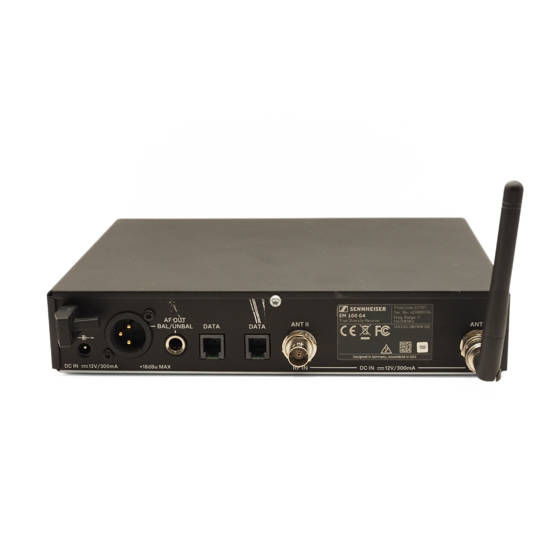 Sennheiser E835 Wireless Dynamic Live Vocal Microphone with EM 100 G4 Wireless UHF True Diversity Rackmount Receiver