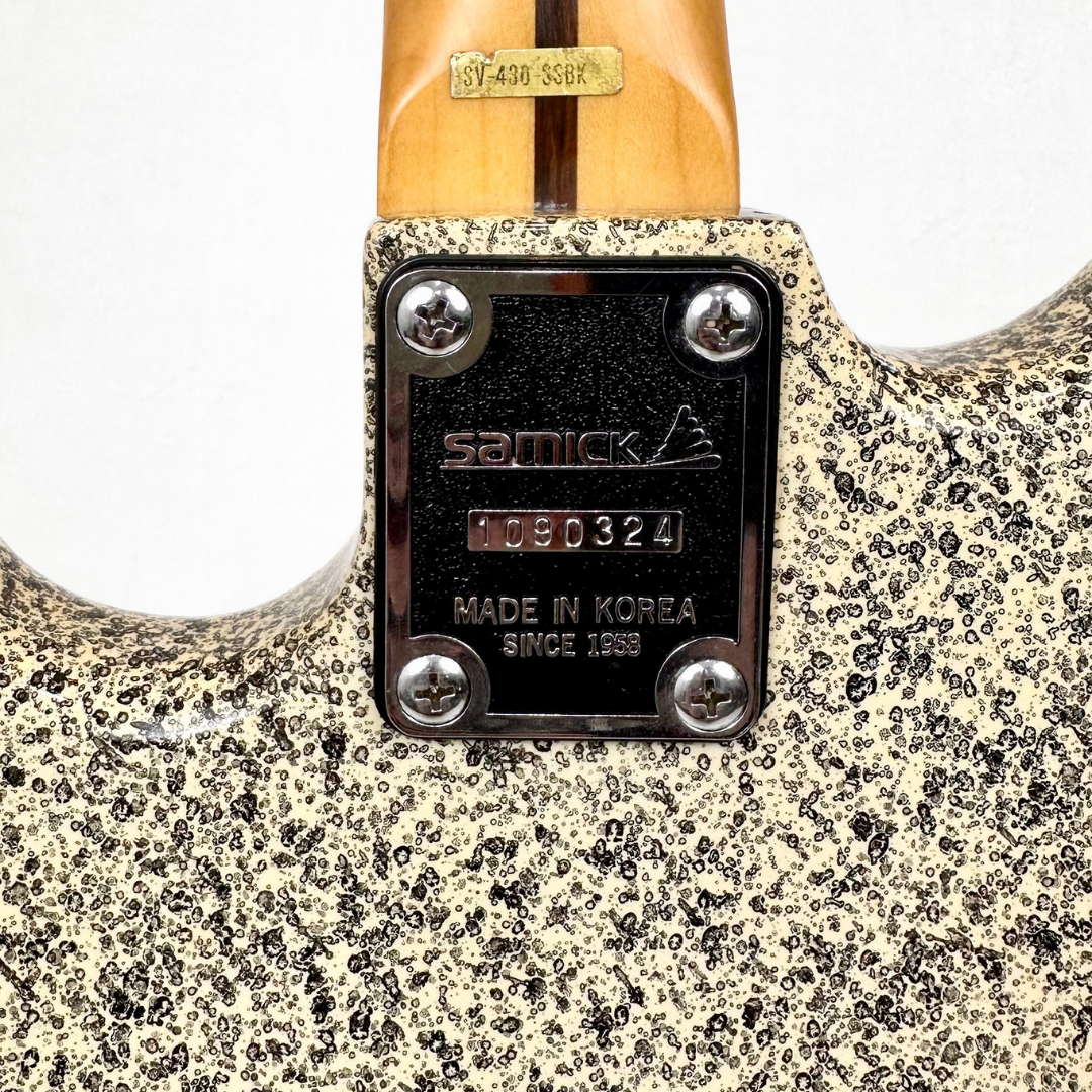 Samick SV-430 SSBK Stratocaster-Style Electric Guitar in Custom Yellow & Black Speckled Finish