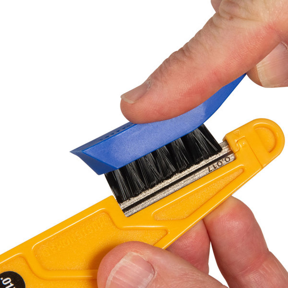 Music Nomad MN684 Nut File Storage Case with Cleaning Brush