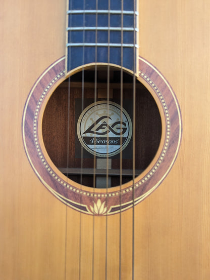LAG 4-Seasons 4SL100D Acoustic (Left-Handed)