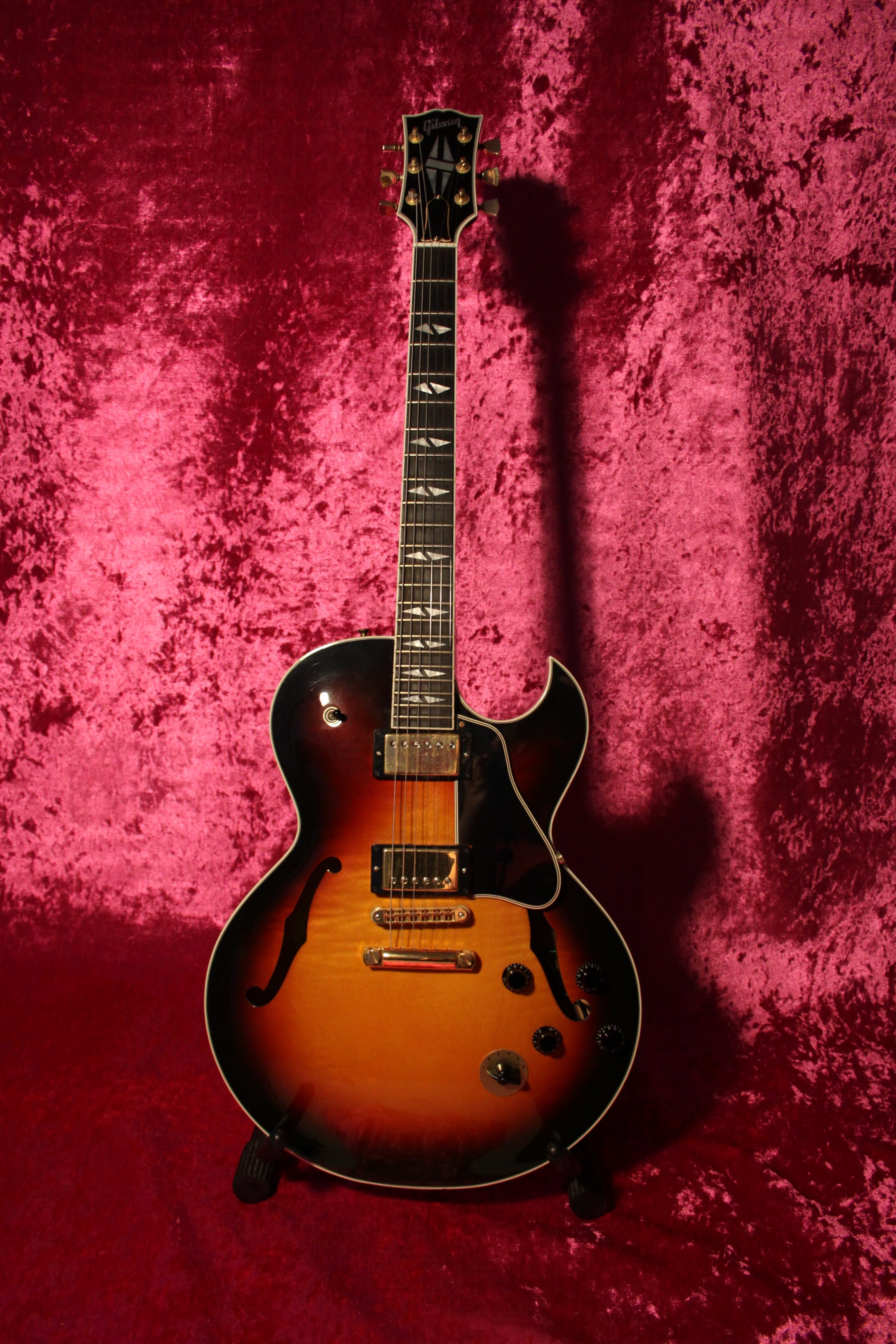 ギブソン　es137 custom Gibson ES-137 Custom – Southside Guitars