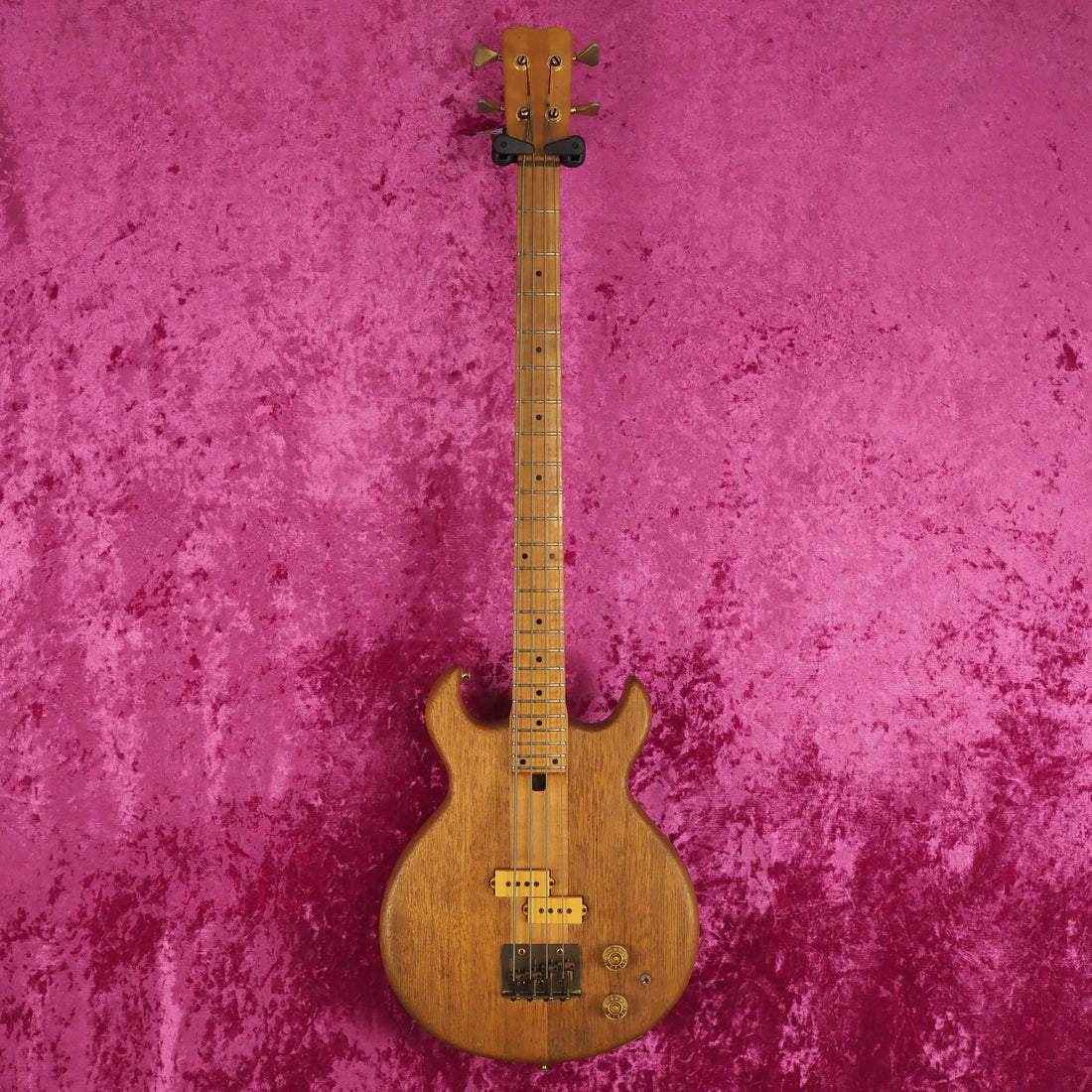 Hall of Fame: Unbranded 70s S.D. Curlee Standard Style Bass Guitar
