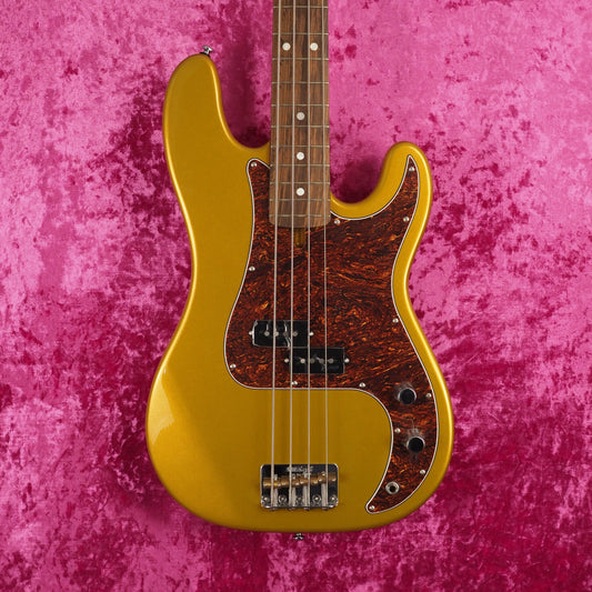 Hall of Fame: Ashdown 'The Arc' Bass Guitar in Gold