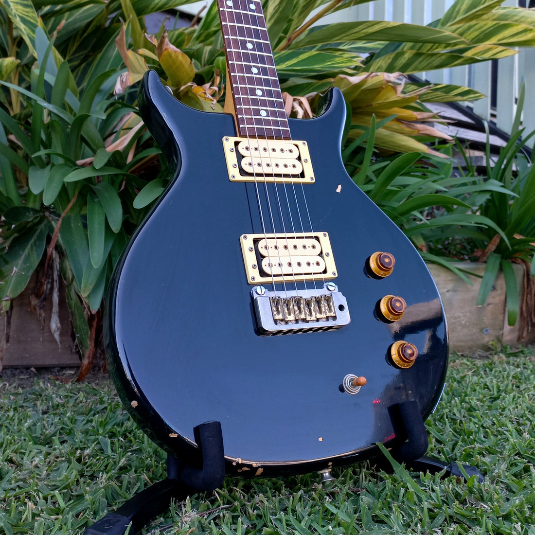 Hall of Fame: 1980's Washburn T-Bird Series Electric Guitar