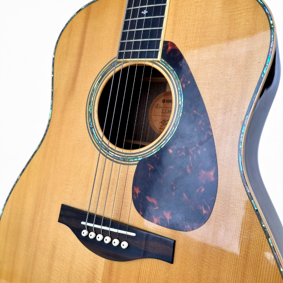 Yamaha L Series LL16D Jumbo Acoustic Guitar