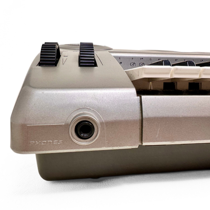 Casio WK-1800 76-Key Portable Arranger Keyboard