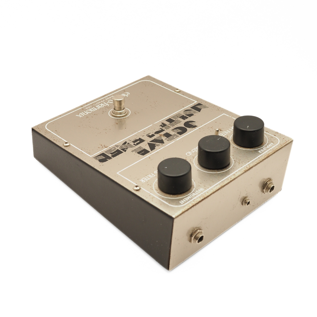 Electro-Harmonix Octave Multiplexer Analogue Sub-Octave Generator Effects Pedal