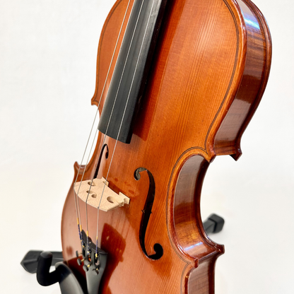 1996 CWX Viola 4/4 (With Case and Bow)