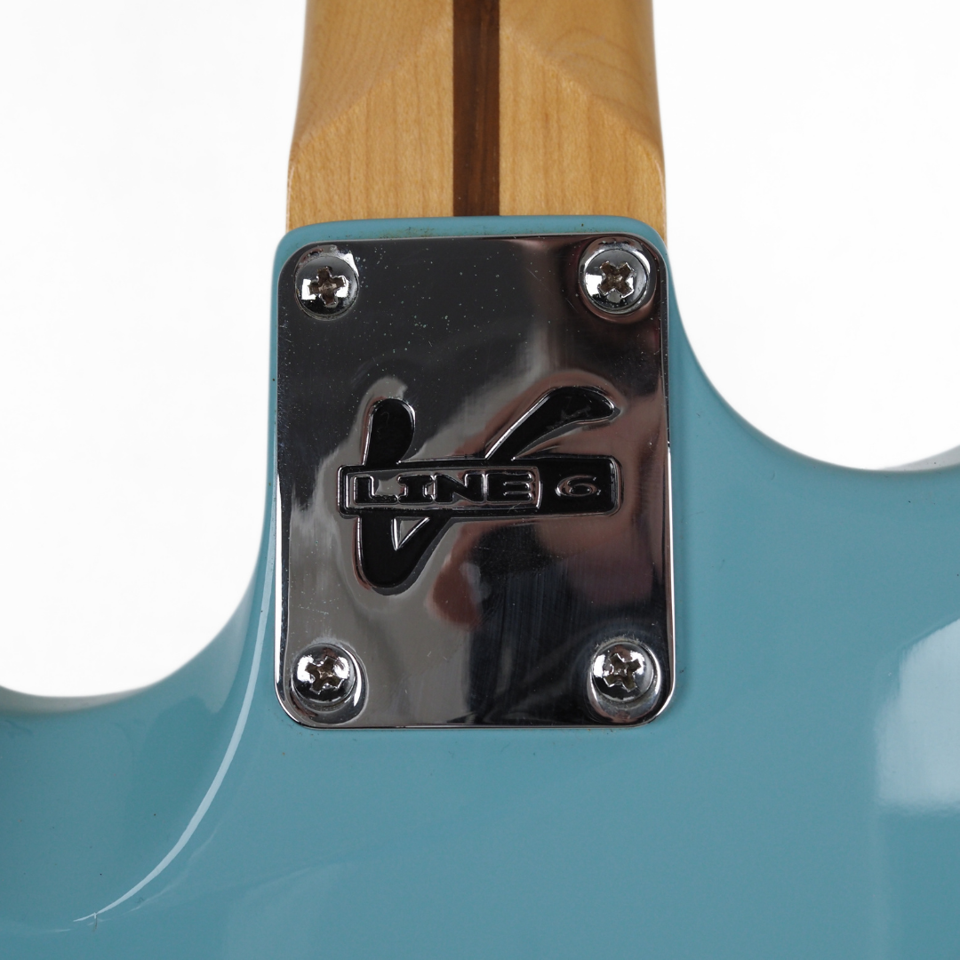 Line 6 Variax 600 Electric Guitar in Vintage Blue