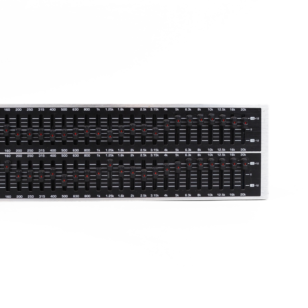 Behringer Ultragraph Pro FBQ3102 31-Band Stereo Graphic Equalizer Rack Mounted Unit