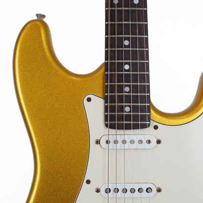 Monterey Stage Series Stratocaster Electric Guitar in Gold