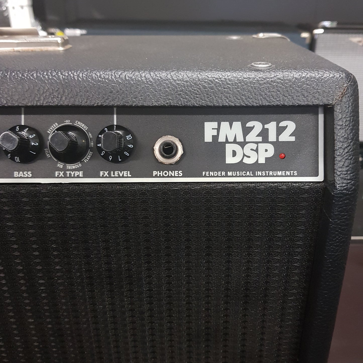 Fender FM212 DSP PR700