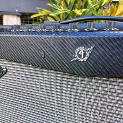 Fender Mustang IV 100w PR826