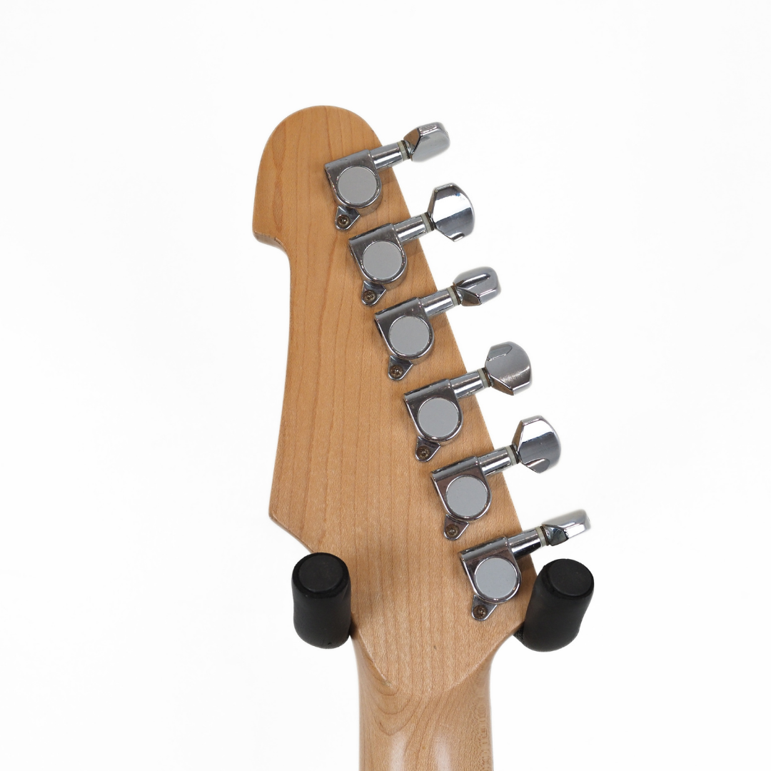 Monterey Stage Series Stratocaster Electric Guitar in Gold