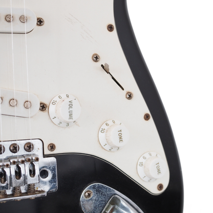 Arizon Stratocaster-Style SSS Electric Guitar in Black