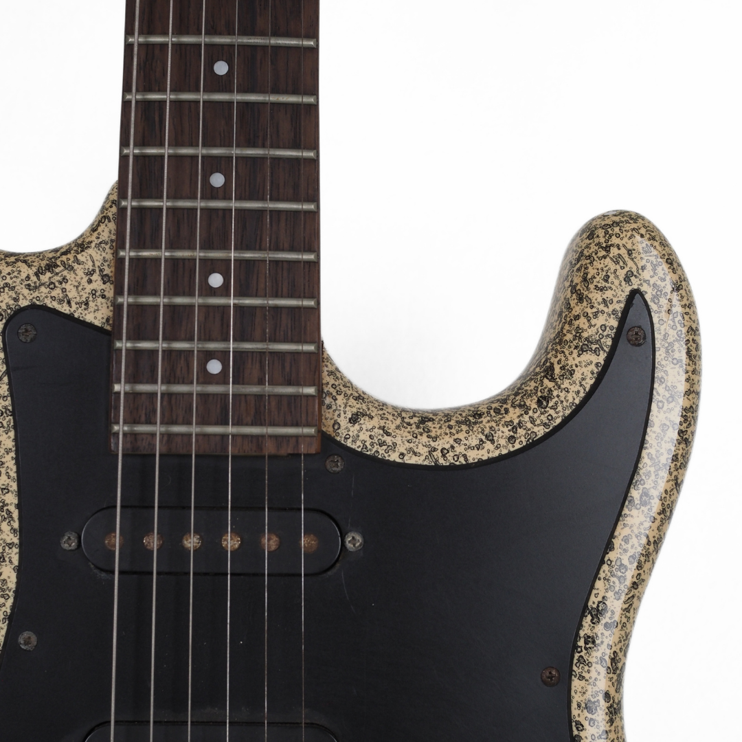 Samick SV-430 SSBK Stratocaster-Style Electric Guitar in Custom Yellow & Black Speckled Finish