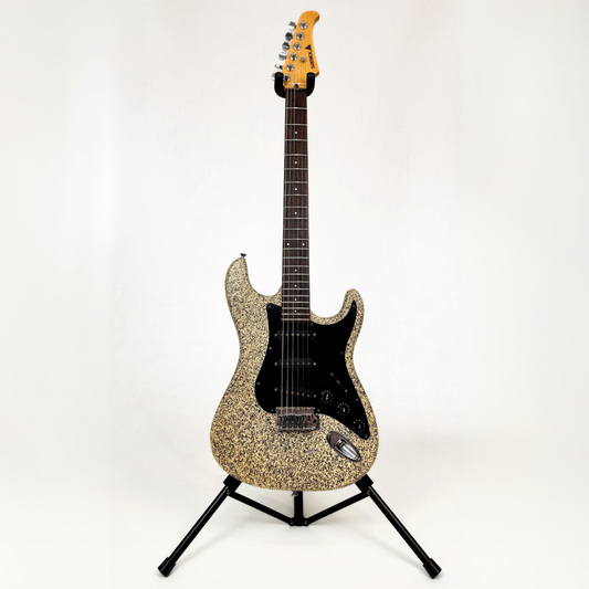 Samick SV-430 SSBK Stratocaster-Style Electric Guitar in Custom Yellow & Black Speckled Finish