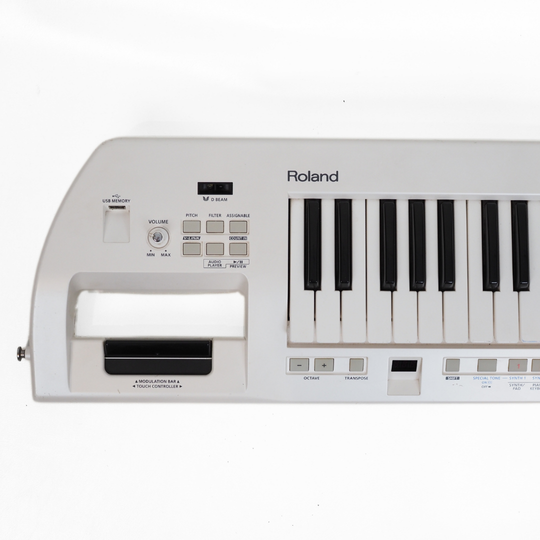 Roland Lucina AX-09 37-Key Synthesiser Keytar