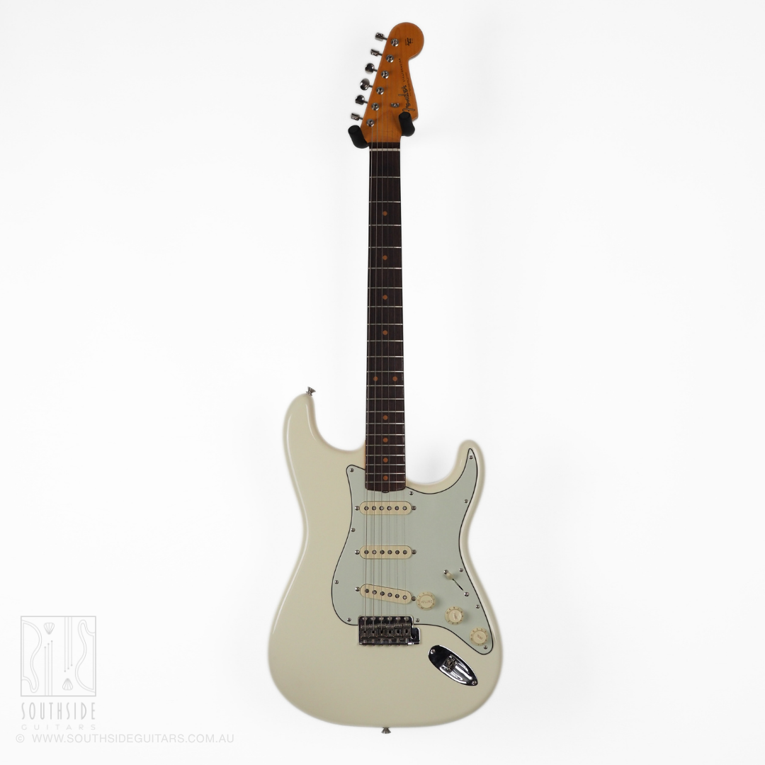 2024 Fender American Vintage II 1961 Stratocaster Electric Guitar in Olympic White