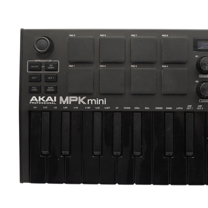AKAI MPKmini midi controller
