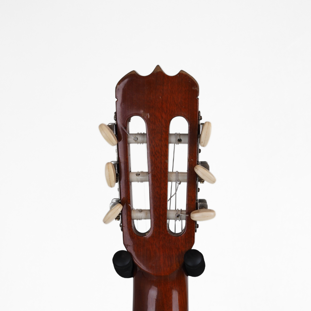 Vantage VC-1 Full-Sized Classical Guitar