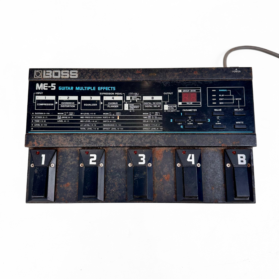 BOSS ME-5 Guitar Multiple Effects Processor Pedal Board