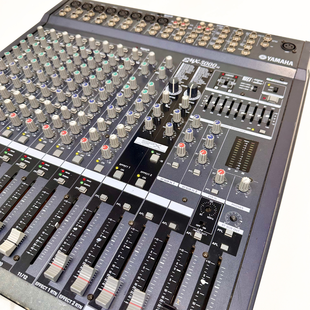 Yamaha EMX5000-12 Powered Mixer
