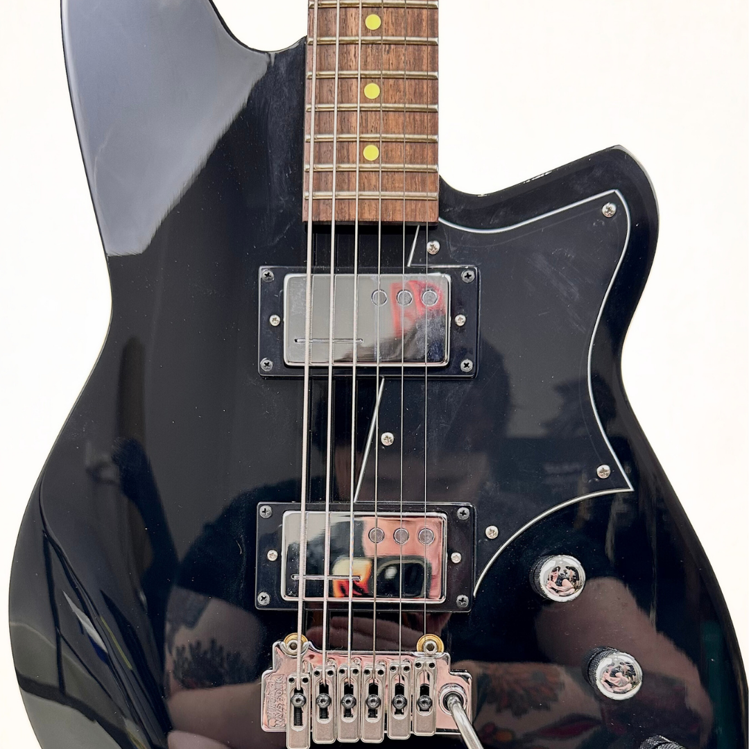 Reverend Descent W Bairtone Electric Guitar in Midnight Black