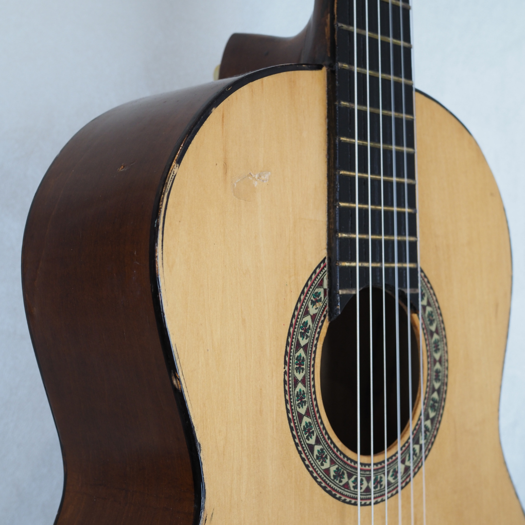 Skylark MG-009 Full-Sized Classical Guitar