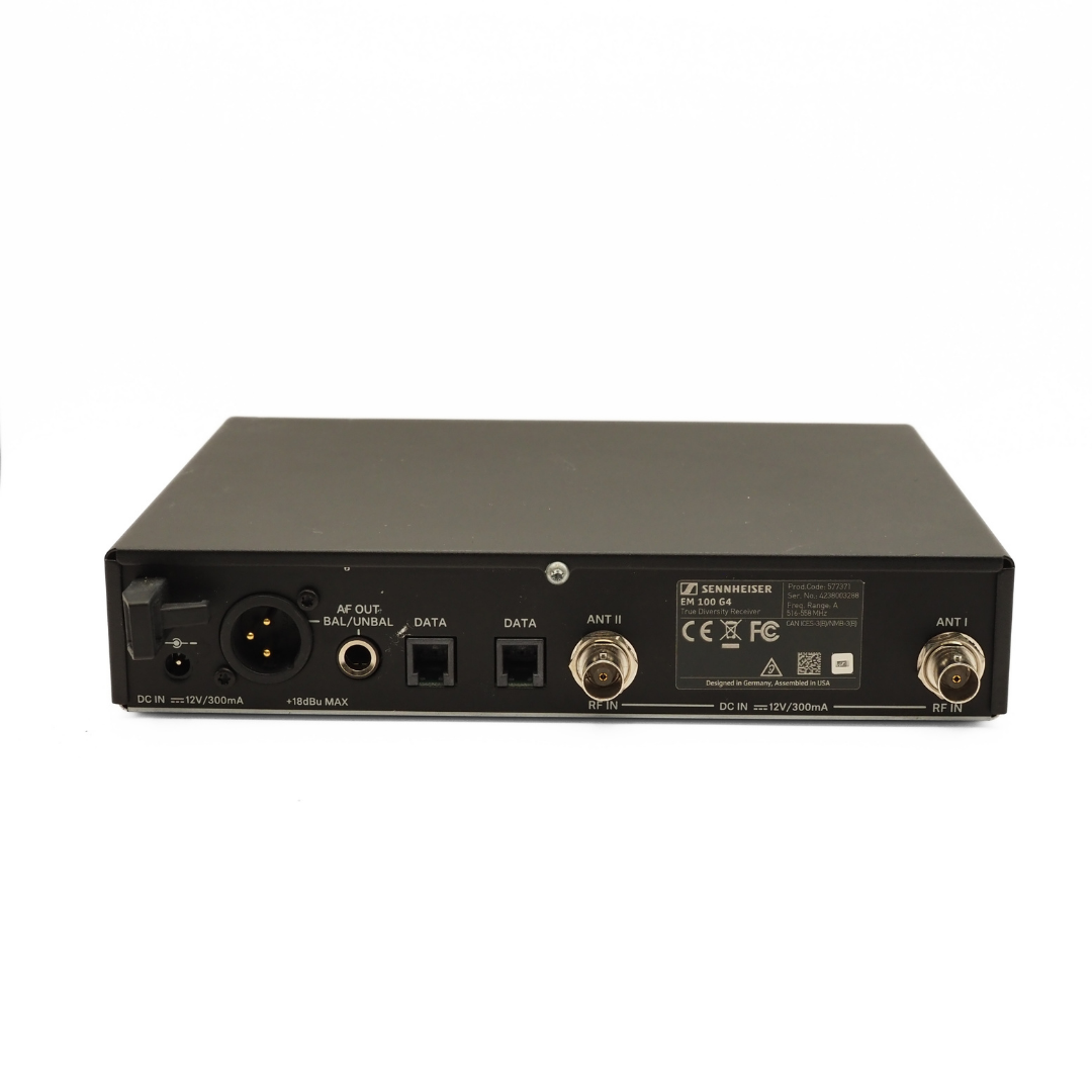 Sennheiser E835 Wireless Dynamic Live Vocal Microphone with EM 100 G4 Wireless UHF True Diversity Rackmount Receiver