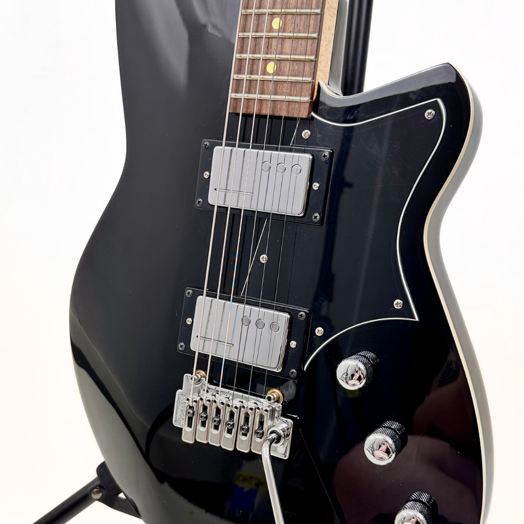 Reverend Descent W Bairtone Electric Guitar in Midnight Black