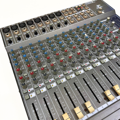 Behringer Eurorack MX2004 20-Channel Mixing Console