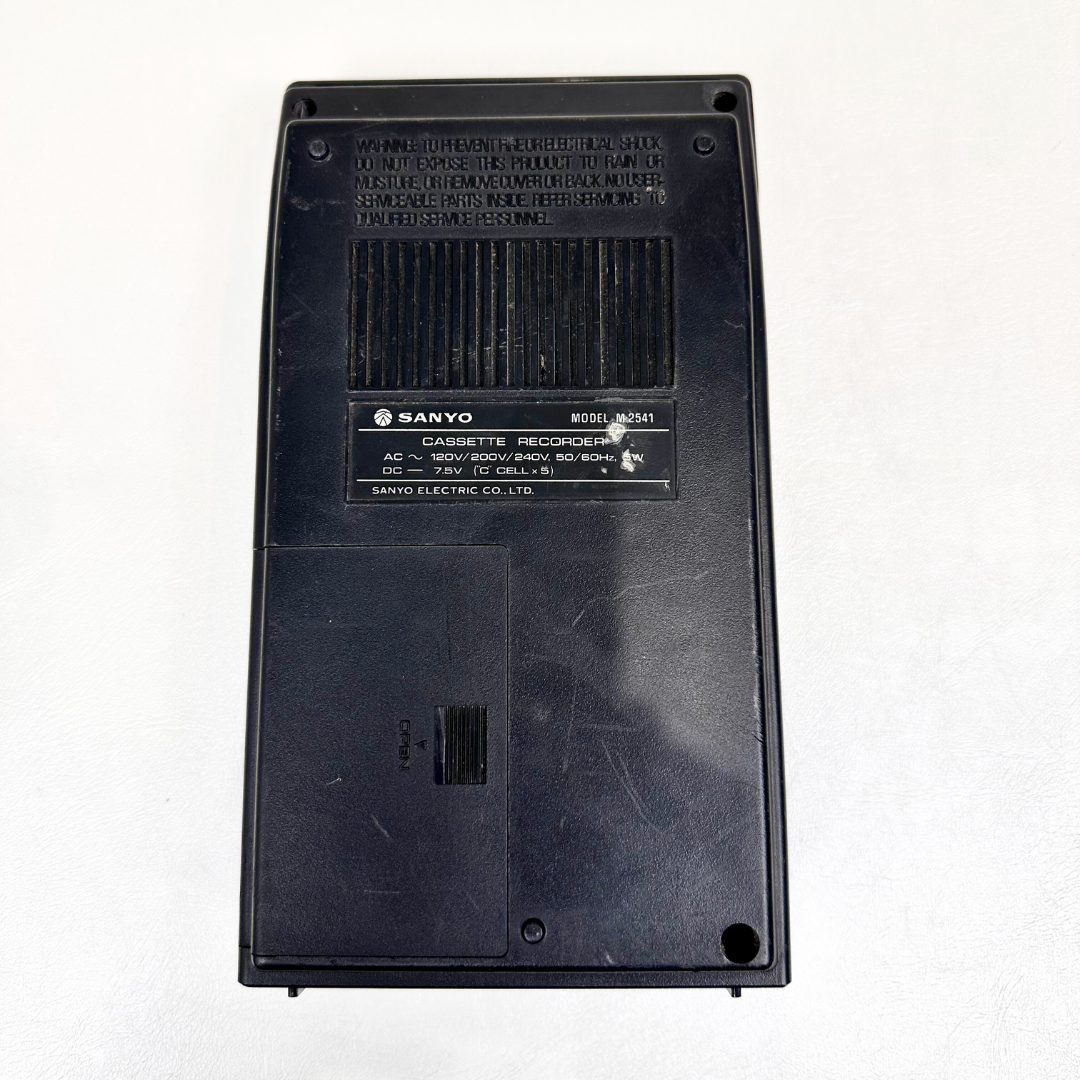 Sanyo M-2541 Cassette Tape Recorder