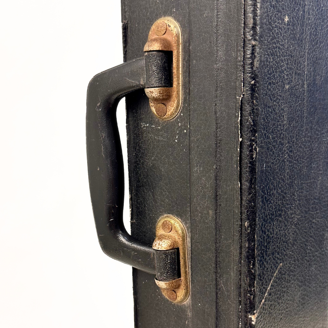 Stamford Woodframe Guitar Case (Vintage Black, Plush Interior)