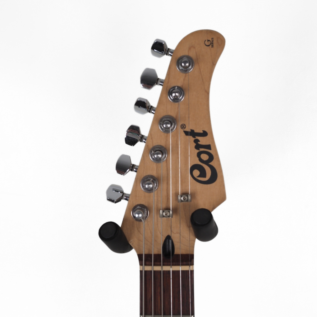 Cort G100 G-Series Stratocaster in Open-Pore Walnut