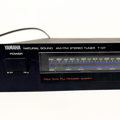 Yamaha T-07 Natural Sound AM/FM Stereo Tuner