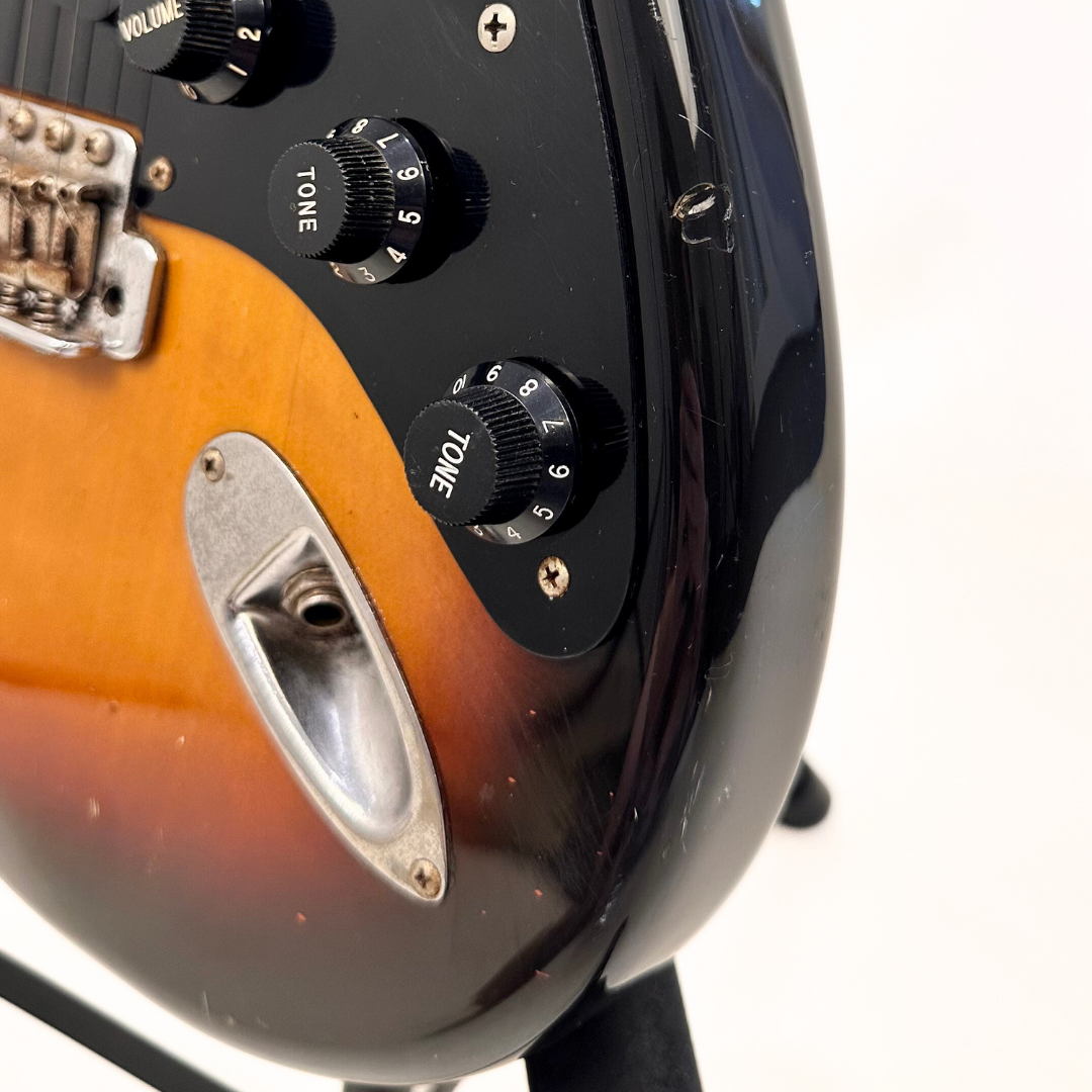 Squier Silver Series Stratocaster Electric Guitar in Sunburst