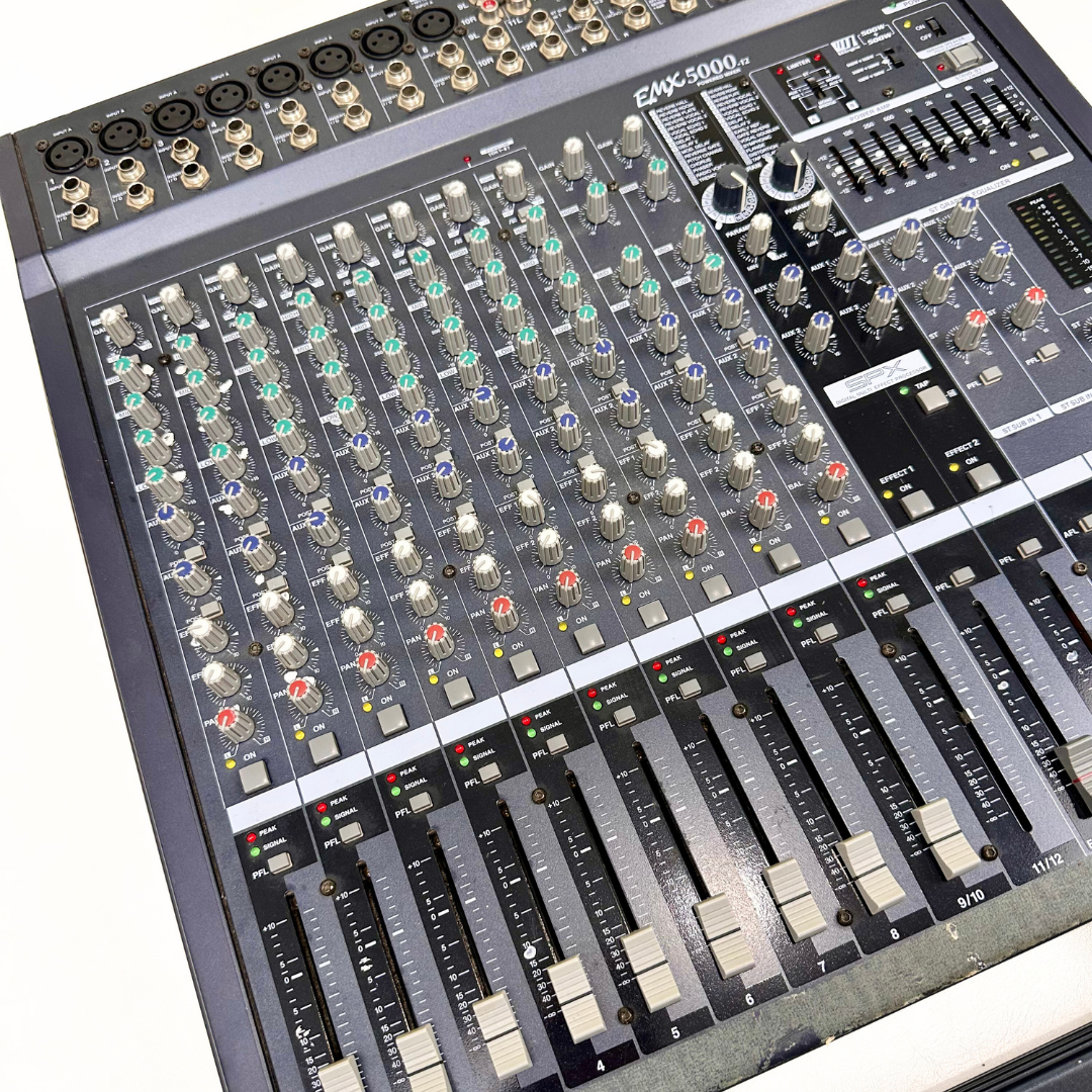 Yamaha EMX5000-12 Powered Mixer