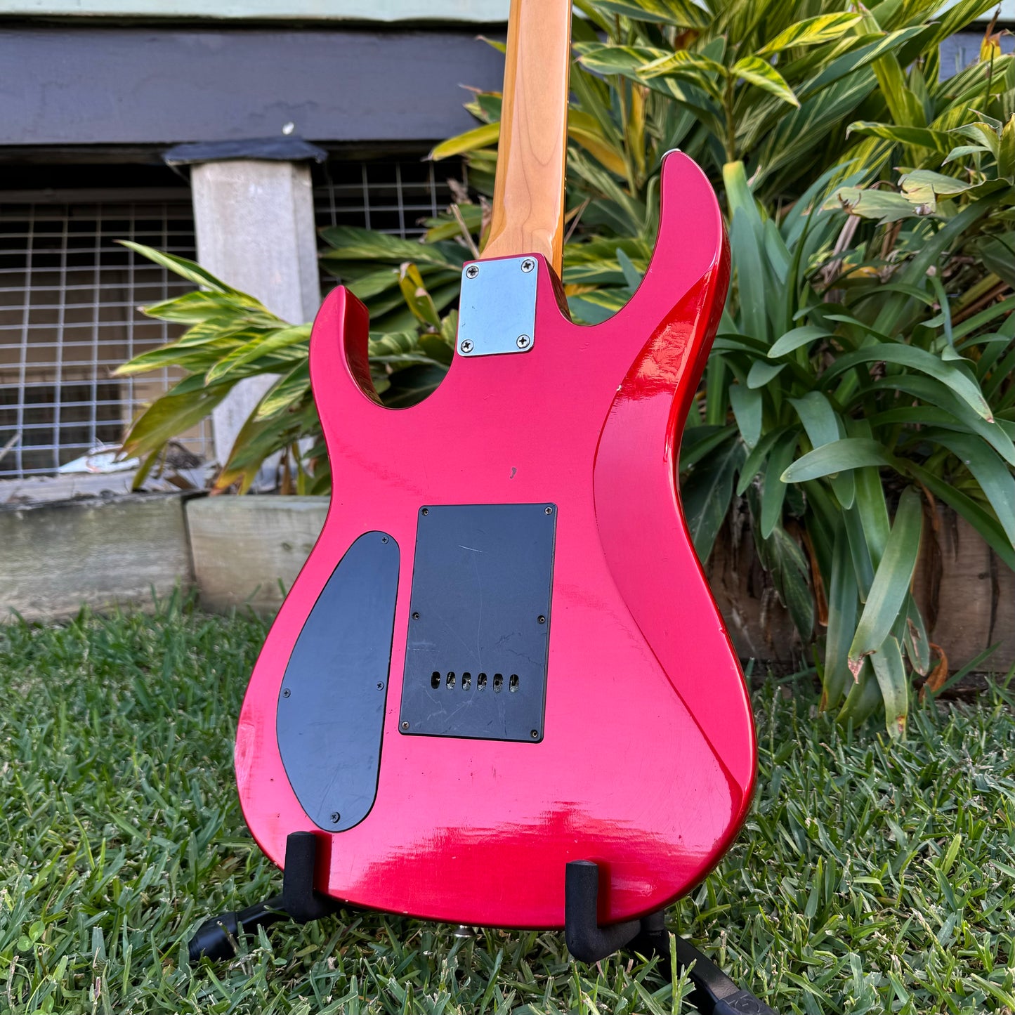 Daion Performer HSH Super Strat - Red