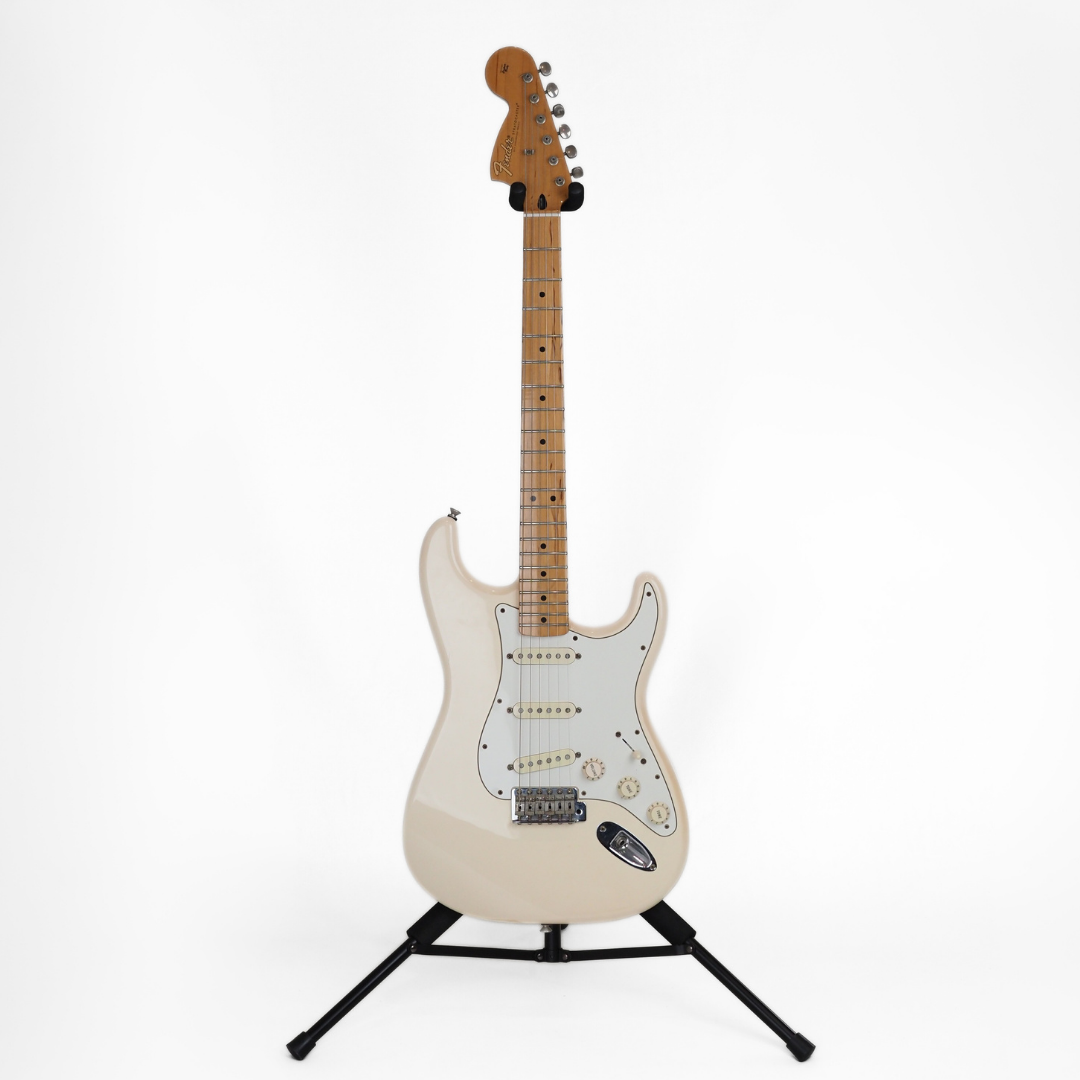 2016 Fender Jimi Hendrix Stratocaster Electric Gutiar in Olympic White
