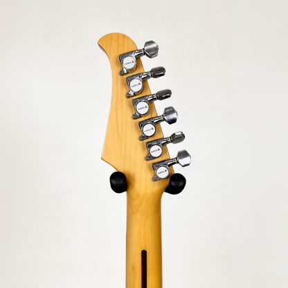 Samick SV-430 SSBK Stratocaster-Style Electric Guitar in Custom Yellow & Black Speckled Finish
