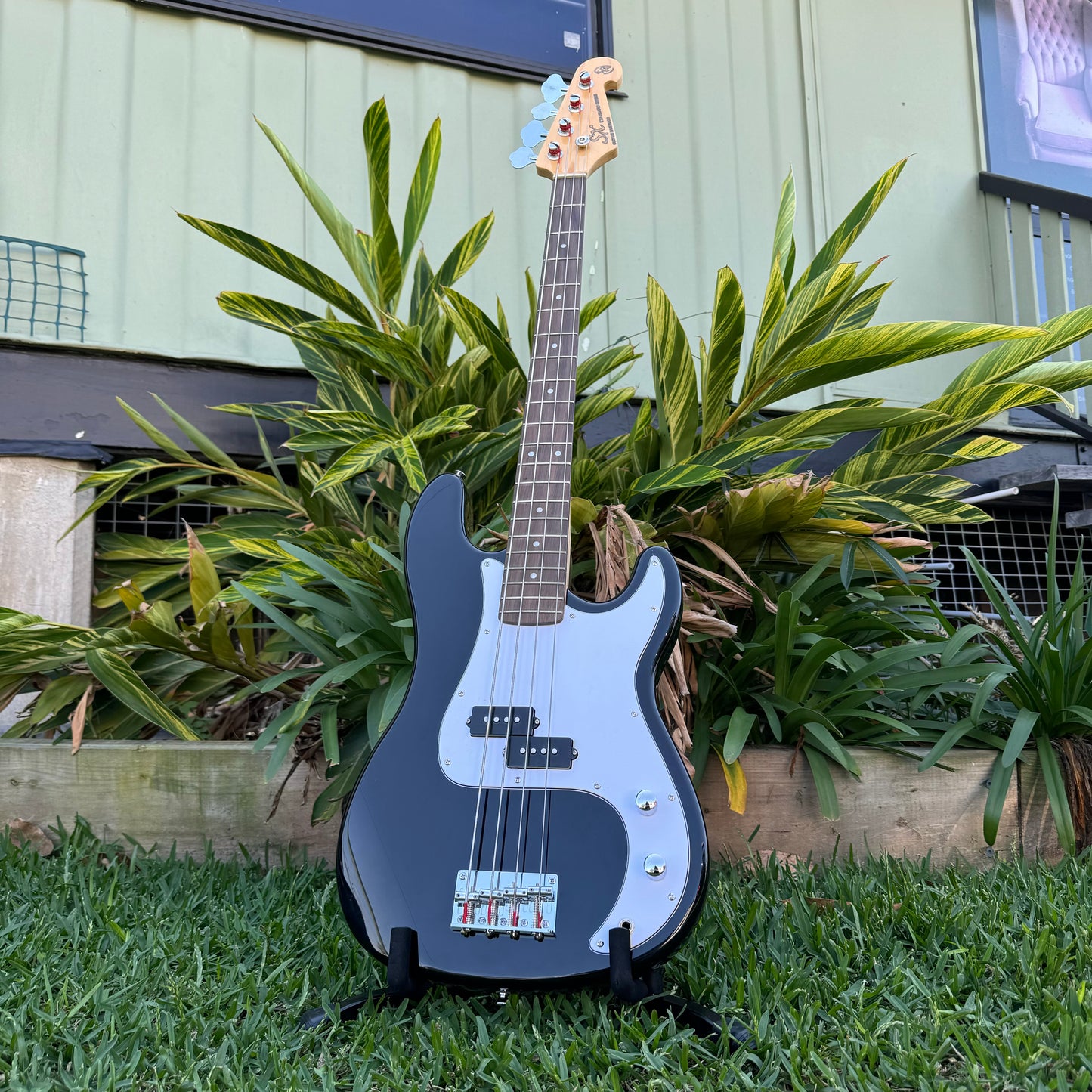 SX Standard Series Precision Bass