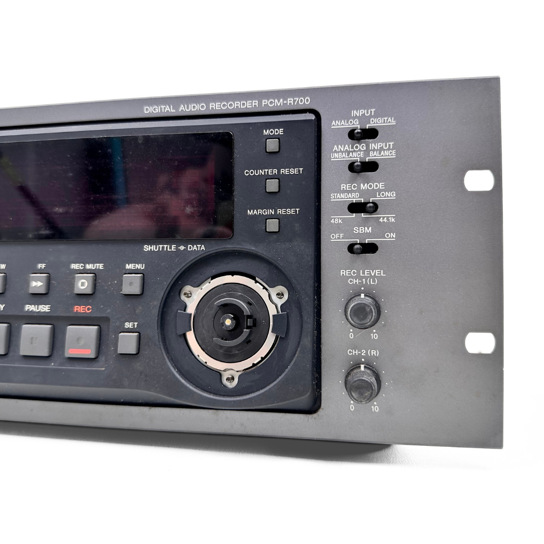 Sony PCM-R700 Digital Audio Tape Deck Recorder (Rack Mounted Unit)