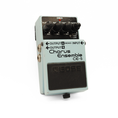 BOSS CE5 Chorus Ensemble Effects Pedal