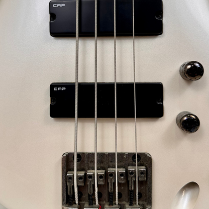 2012 SDGR by IBANEZ Soundgear SR300 Bass Guitar in Pearl White Finish