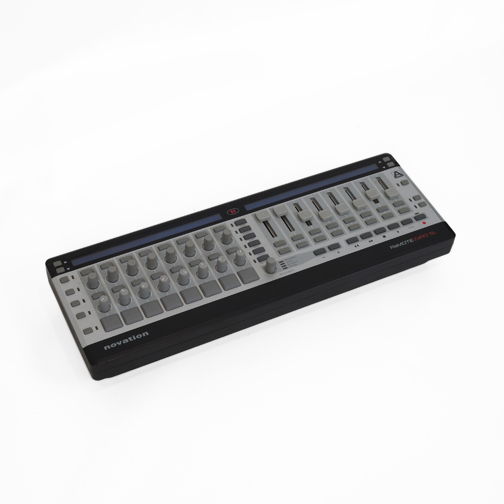 Novation ReMOTE ZeRO SL USB MIDI Control Surface
