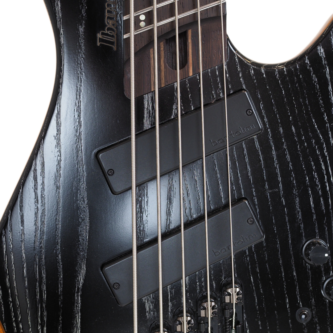 2015 Ibanez EHB1135MS Headless 5-String Bass Guitar